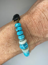 Load image into Gallery viewer, Turquoise Beads &amp; Leather Bracelet
