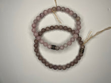 Load image into Gallery viewer, Mauve Agate Beaded Stretch Bracelet

