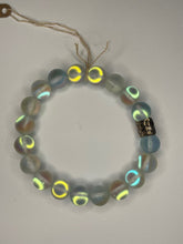 Load image into Gallery viewer, Quartz Beaded Stretch Bracelet
